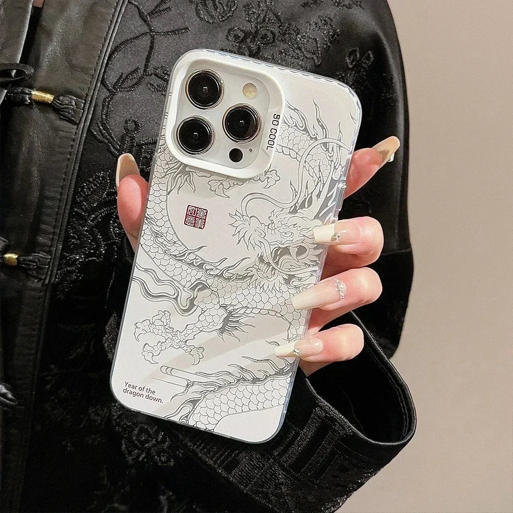Entdecken Sie das beeindruckende Dragon Totem Acryl-Handycase – der perfekte Schutz für Ihr iPhone 16, 15 Pro Max, 11, 12, 13 Mini, 14 Pro, XS, XR, 7 und 8 Plus!