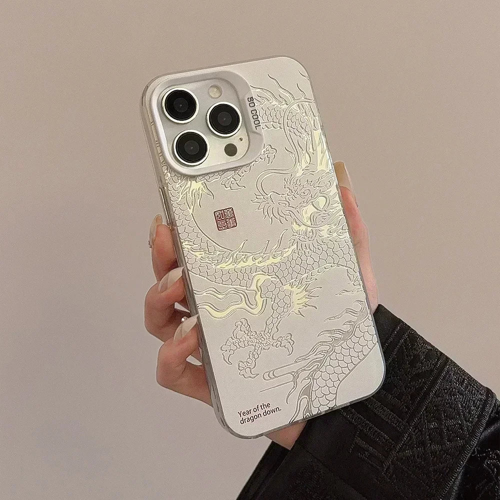 Entdecken Sie das beeindruckende Dragon Totem Acryl-Handycase – der perfekte Schutz für Ihr iPhone 16, 15 Pro Max, 11, 12, 13 Mini, 14 Pro, XS, XR, 7 und 8 Plus!