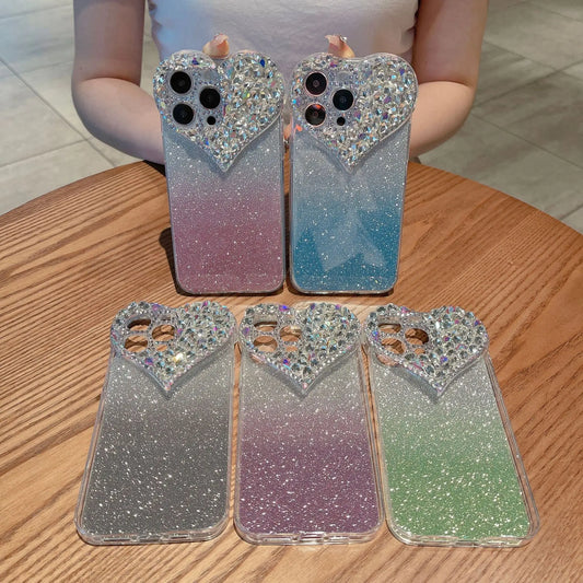Luxuriöse Schmuck-Diamant-Handyhülle für das iPhone 16 Pro Max, mit Herz-Rhinestone-Smartphone-Rückseite. Die neue 3D-Hülle ist auch passend für die Modelle 15 Pro Max, 14, 13 und 12. Dieses exklusive Design bietet glamourösen Schutz und verleiht Ihrem Ge